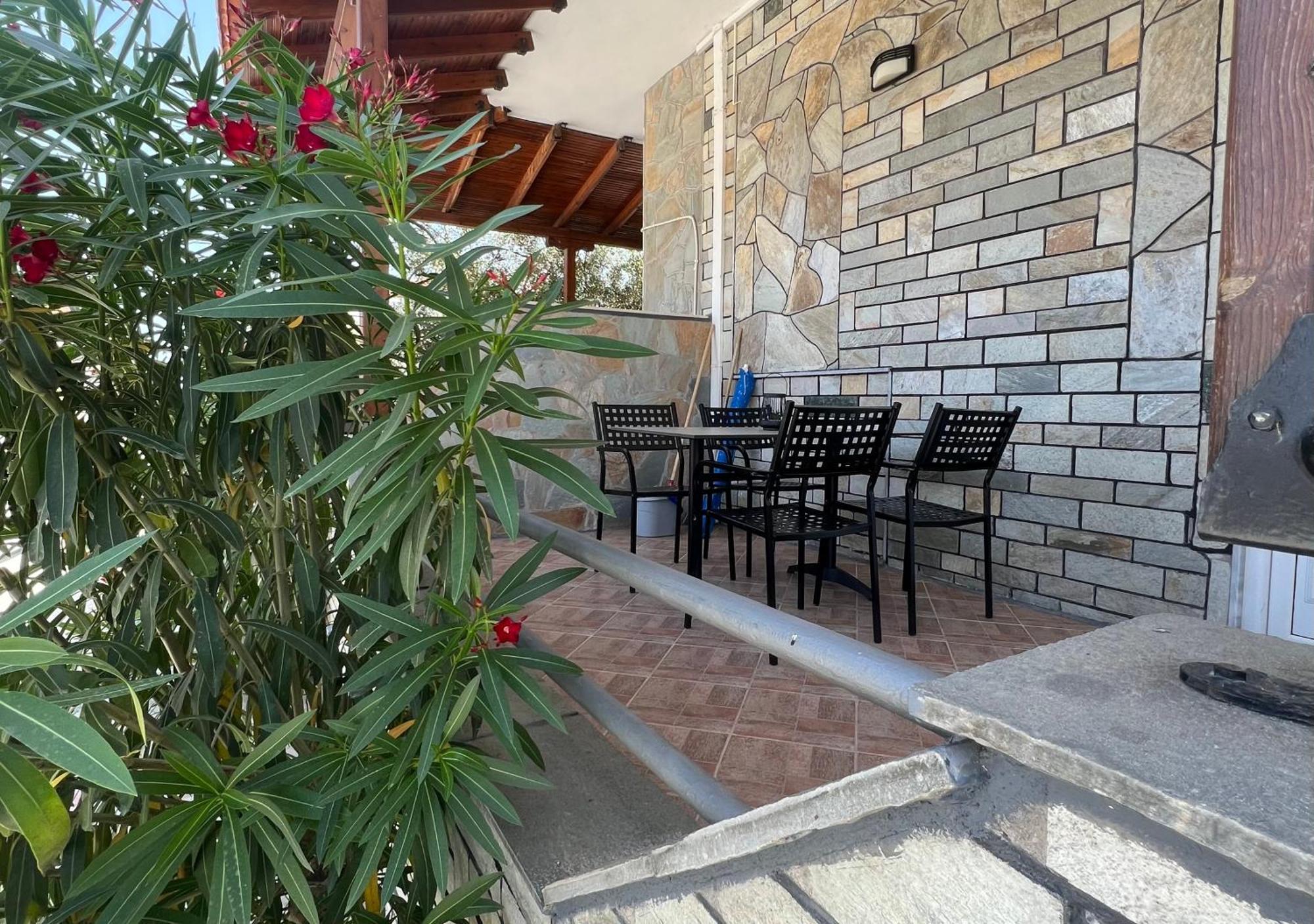 Villa Kostas Accommodations - Vrasná Zewnętrze zdjęcie